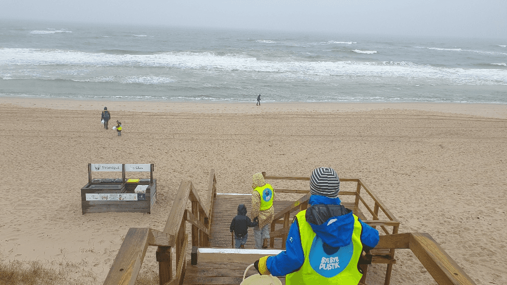Nie zu stürmisch zum Plastikfischen!